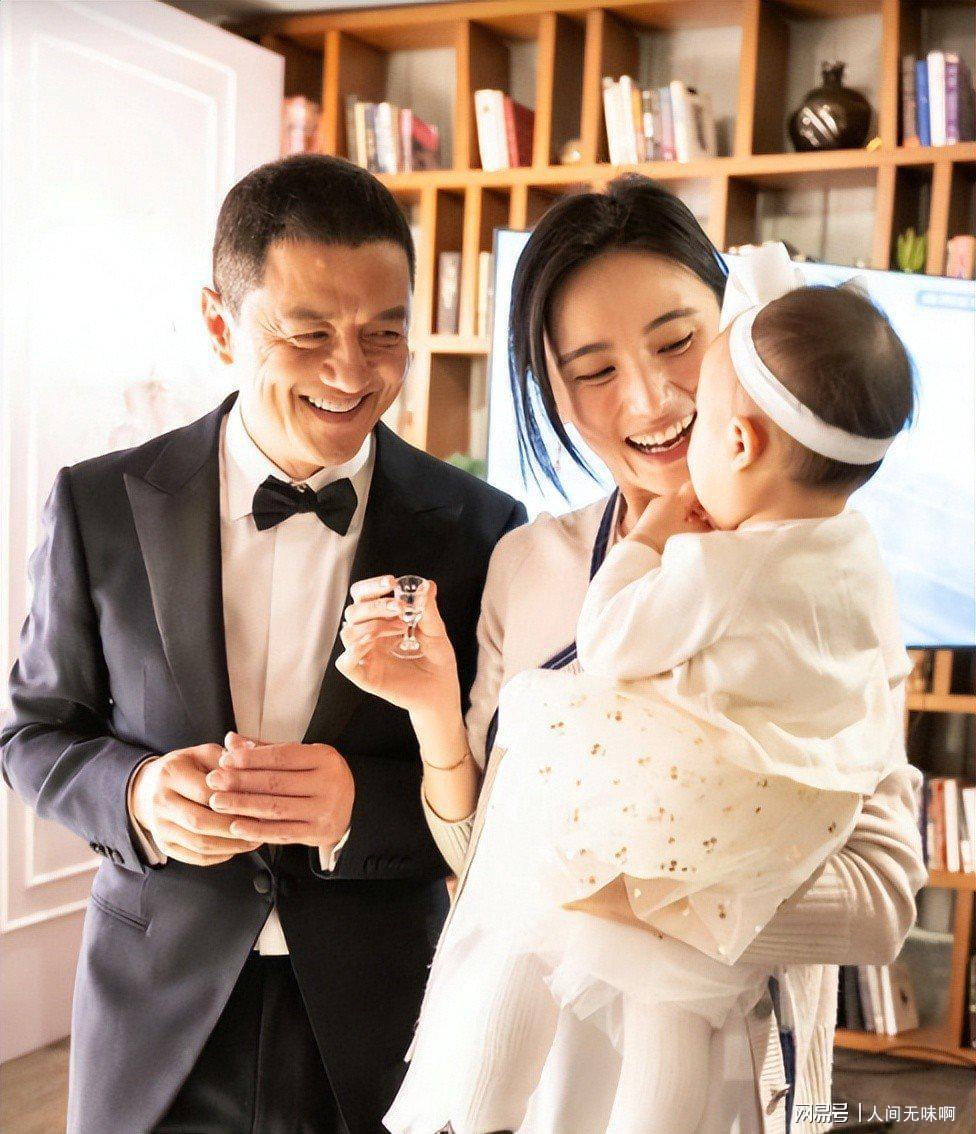 蜘蛛直播登录入口-离婚才3个月,高调谈论再婚的李亚鹏,没给海哈金喜留一丝体面